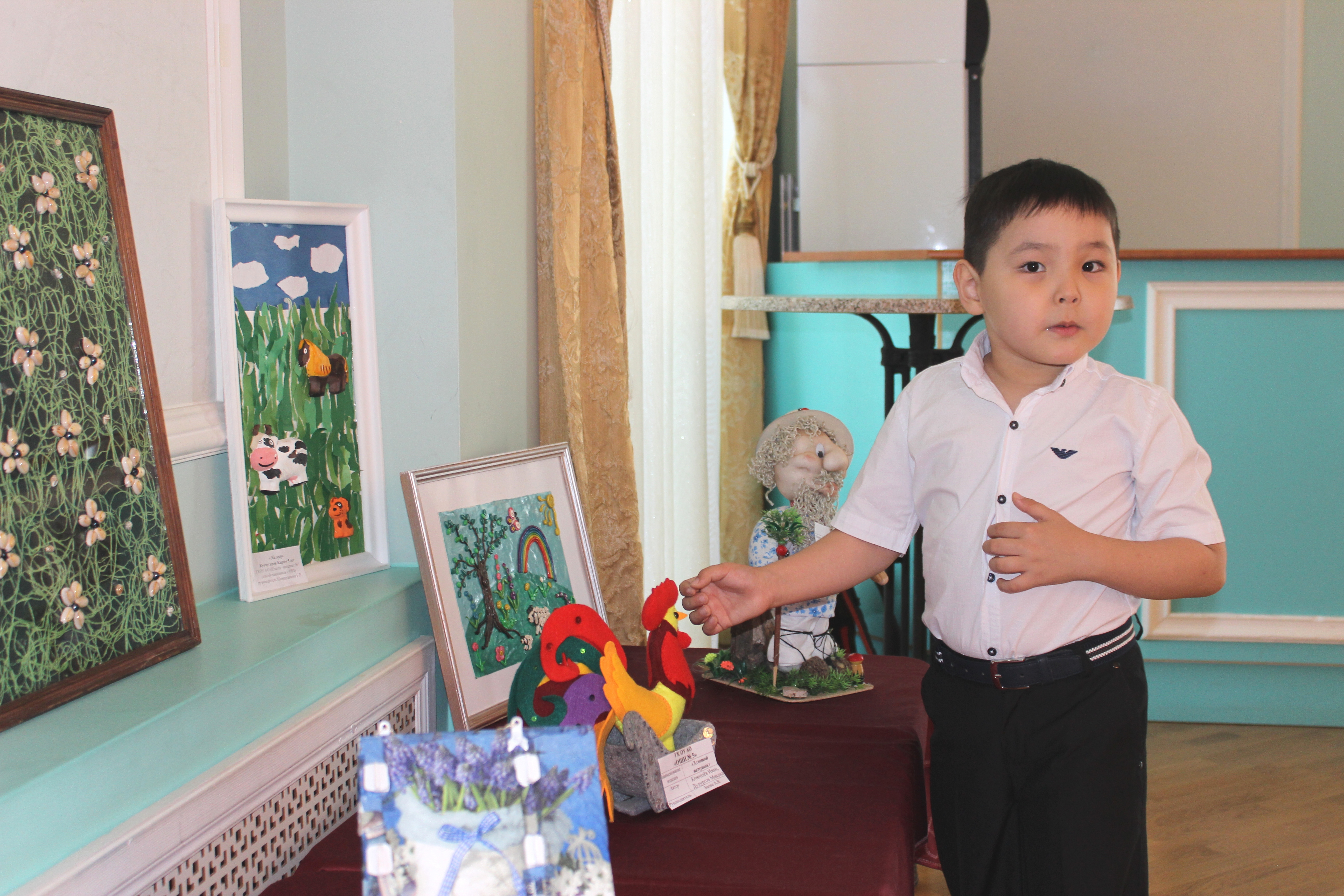 Астраханские дети с ограниченными возможностями здоровья приняли участие в фестивале «Радужные нотки»