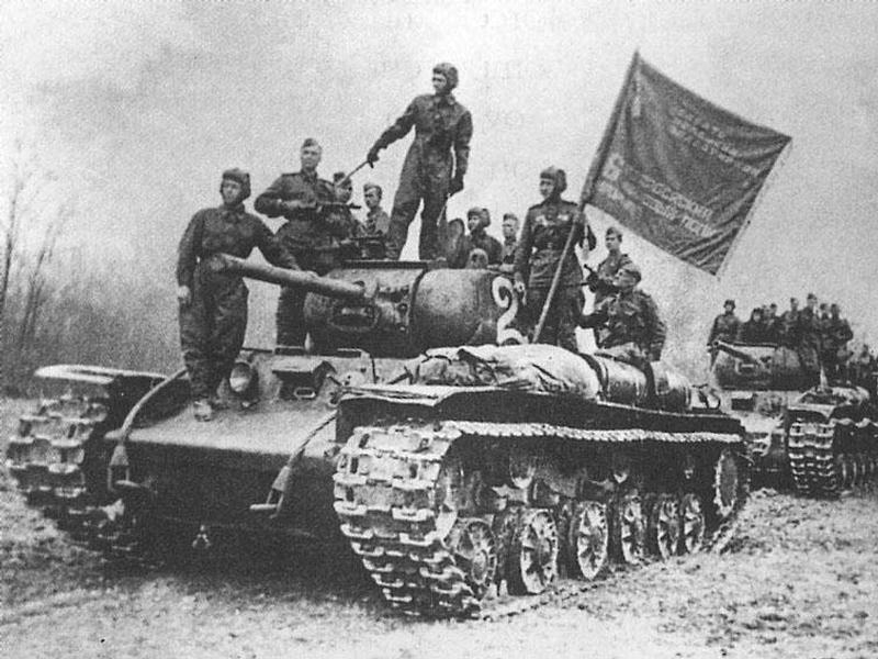 Поздравление ветеранов Ленинского района  с 75-летием Курской битвы!