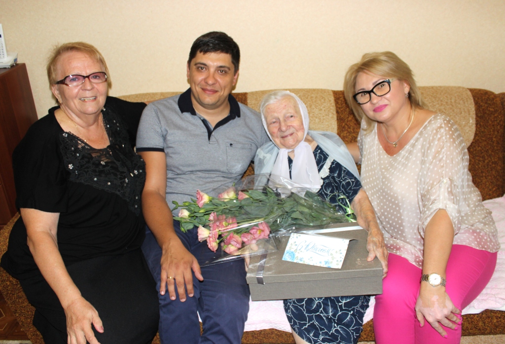Жительница Ленинского района отметила свой 104-й день рождения.