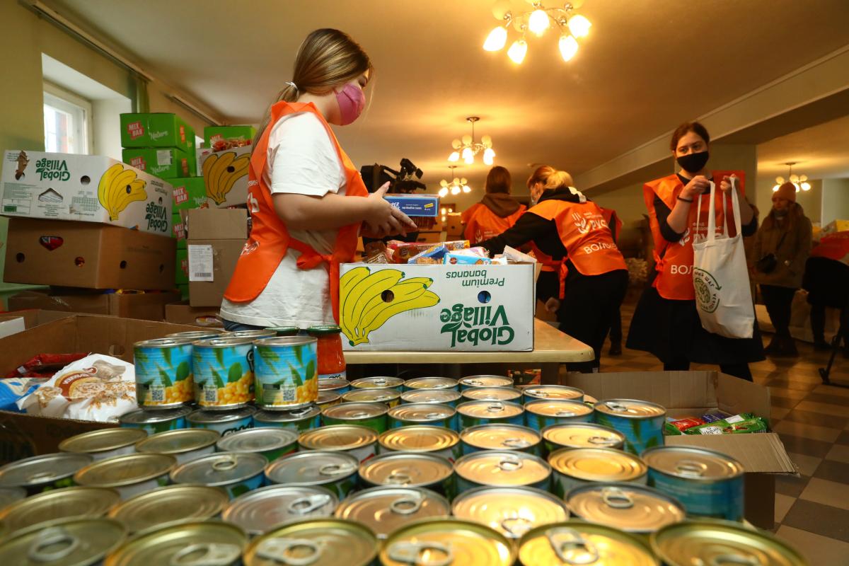Неравнодушные Астраханцы начали собирать гуманитарную помощь жителям Донбасса